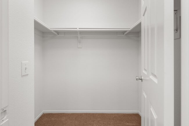 Building Photo - 4BR Gated Riverside Home | Fireplace | 2-Car Garage | Washer/Dryer | 3D Tour