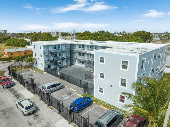 Building Photo - 1281 NW 61st St