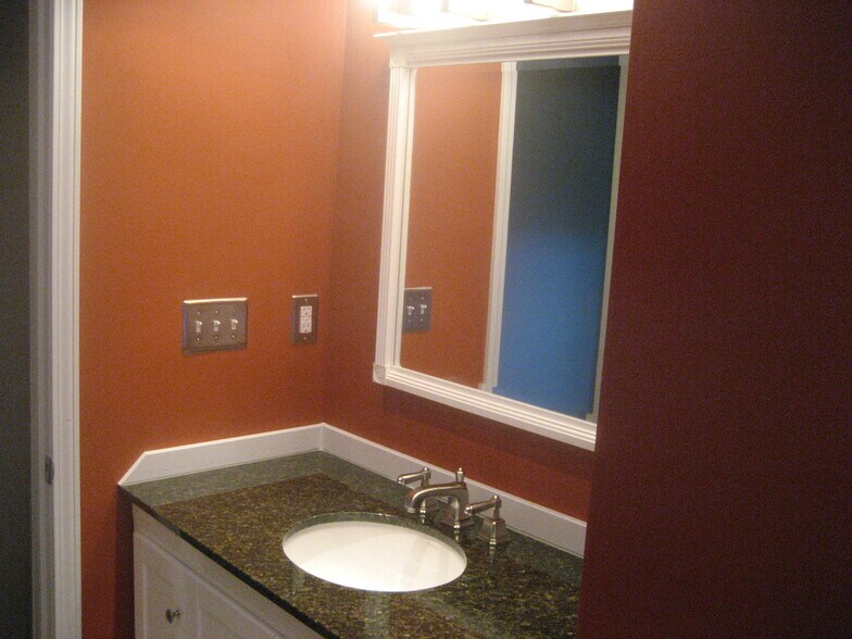 Downstairs Bathroom - 3512 East Ben Burr Boulevard