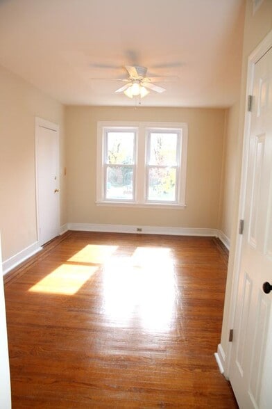 Building Photo - 306 E 32nd St