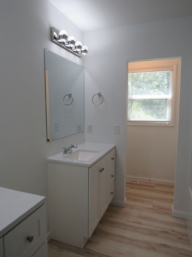 Building Photo - NEW, NEW, NEW!  4 Bedroom House in Billing...