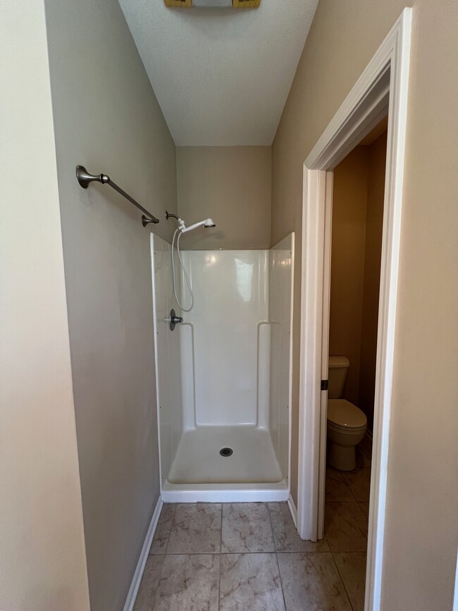 Building Photo - 1814 Villa Dr