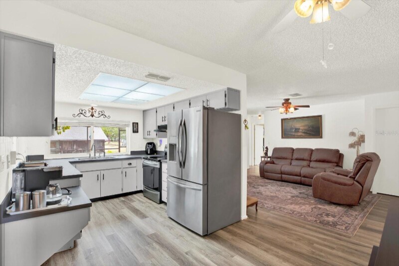 Building Photo - 11256 Holbrook St