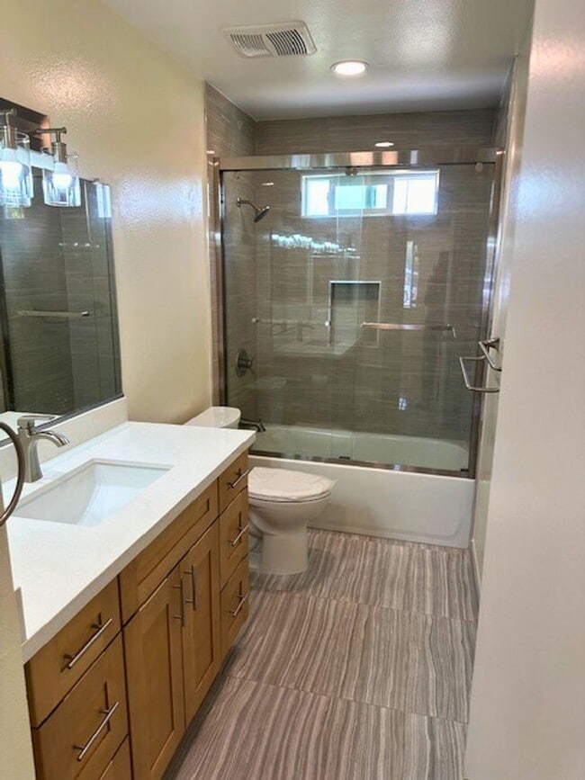 Building Photo - 4 Bedroom Home for Lease in Westminster