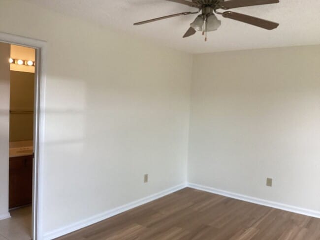 Building Photo - Ocean Lakes