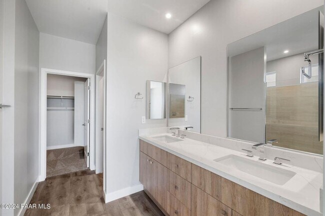Building Photo - Beautiful Home in a Stunning 55+ Community...