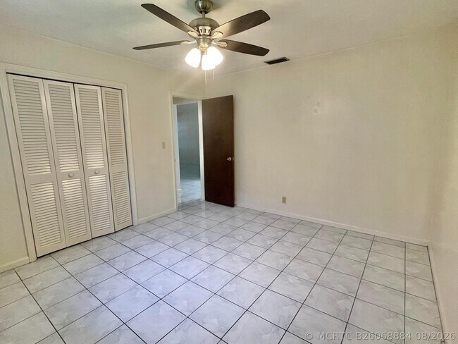 Building Photo - 7112 NW 78th Ave