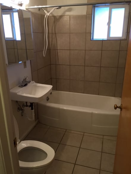 Building Photo - 404.5 S Kimball St