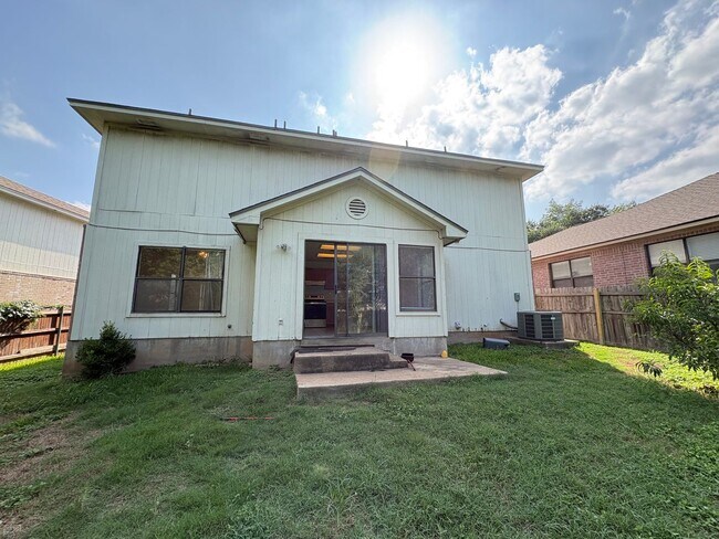 Building Photo - 8332 Montoya Cir