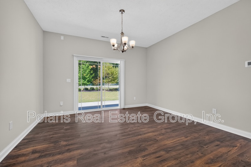 Building Photo - 9073 Lieven St