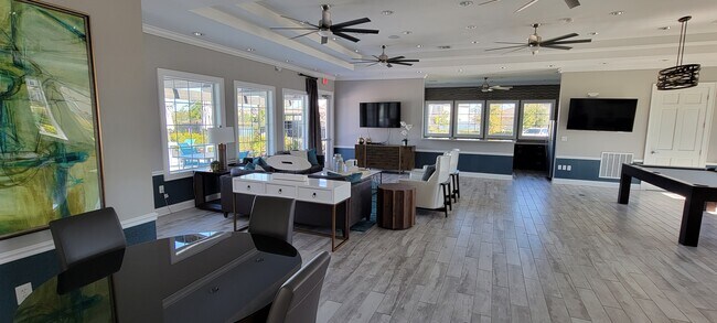 Building Photo - 4213 Romano Busciglio St