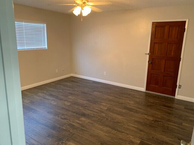 Building Photo - 908 Buena Creek Rd