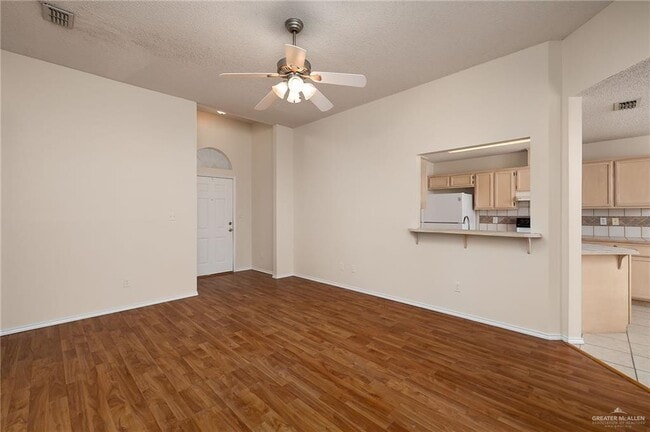 Building Photo - 13 Campanario Cir