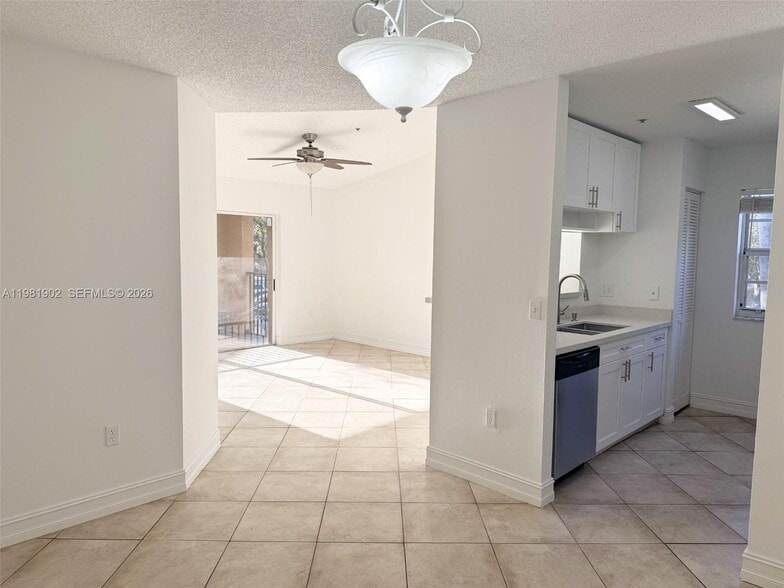 Building Photo - 2081 Renaissance Blvd