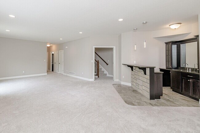 Building Photo - 5200 Shoal Creek Ct