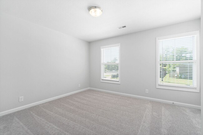 Building Photo - Nautilus Landing Luxury Townhouse