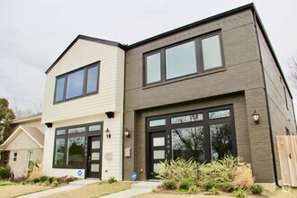 Building Photo - 3207 Forest Park Blvd