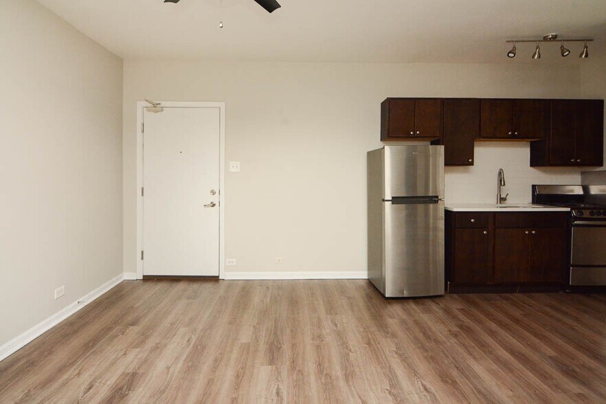 Building Photo - 1627 N Humboldt Blvd