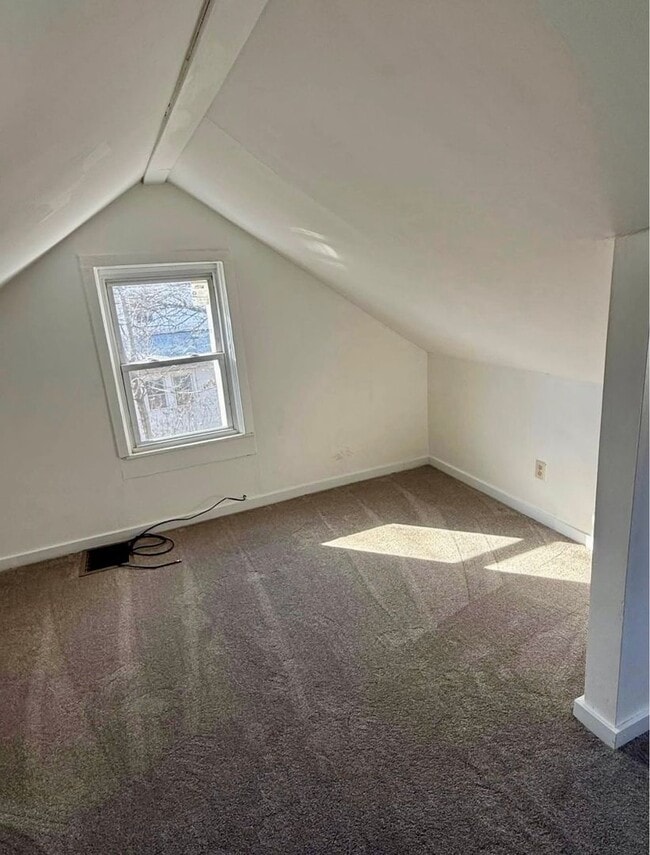 Building Photo - 3 Bedroom Home for Rent in Ewing, NJ