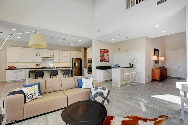 Building Photo - 116 Tarragona Breeze Ave