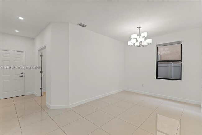 Building Photo - 3502 W 86th Terrace