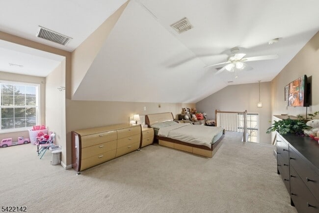 Building Photo - 154 George Russell Way