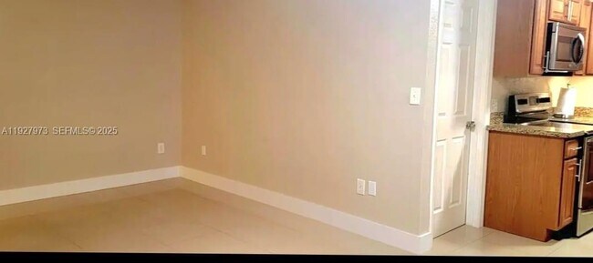 Building Photo - 2228 Polk St