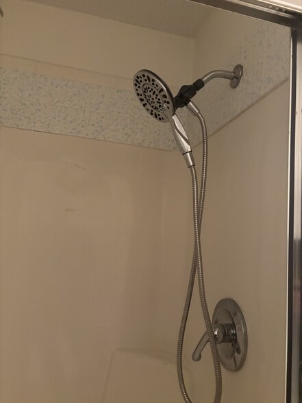 Building Photo - 10317 W Delano Ave