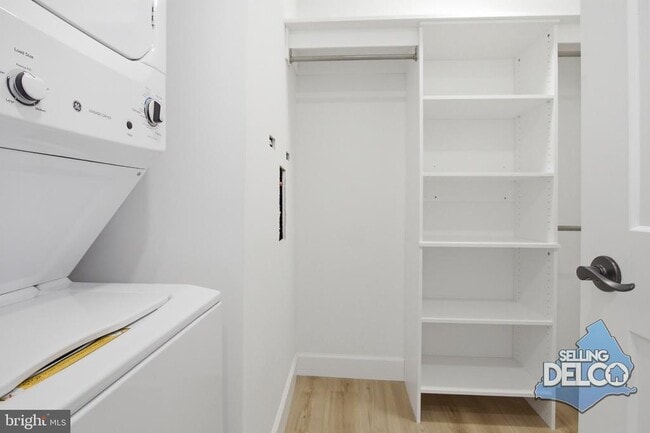 Building Photo - 100 W Front St