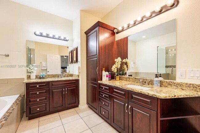 Building Photo - 2139 Mallard Creek Cir