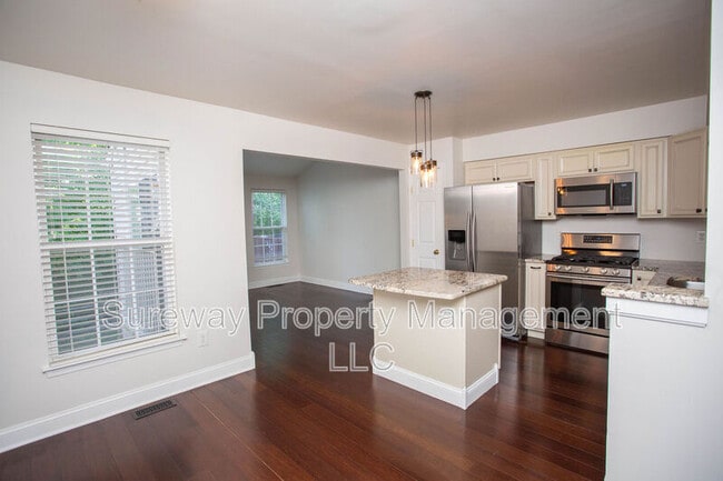 Building Photo - 130 Mount Vernon Ct