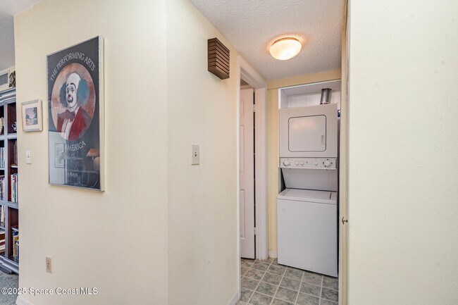 Building Photo - 1999 S Banana River Blvd