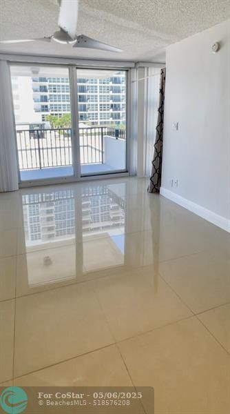 Building Photo - 525 N Ocean Blvd
