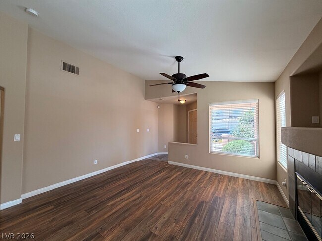Building Photo - 212 Horizon Peak Dr