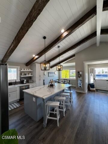Building Photo - 5033 Island View St