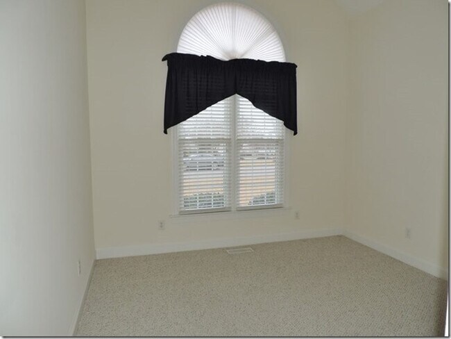 Building Photo - 4501 Chandler Dr N