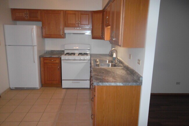 Building Photo - 9912 W 58th St