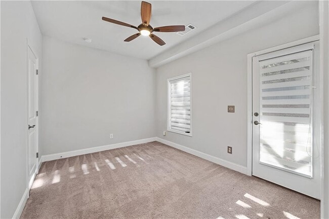 Building Photo - 6428 Brookside Blvd