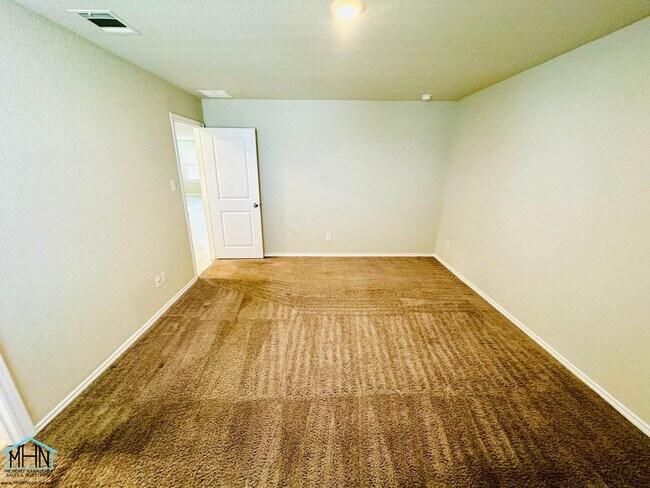 Building Photo - Come Home and Relax in Style in this 3Bedroom 2Bath Home located just a short drive down 1604 fro...