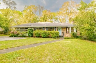 Building Photo - 324 Dalewood Dr