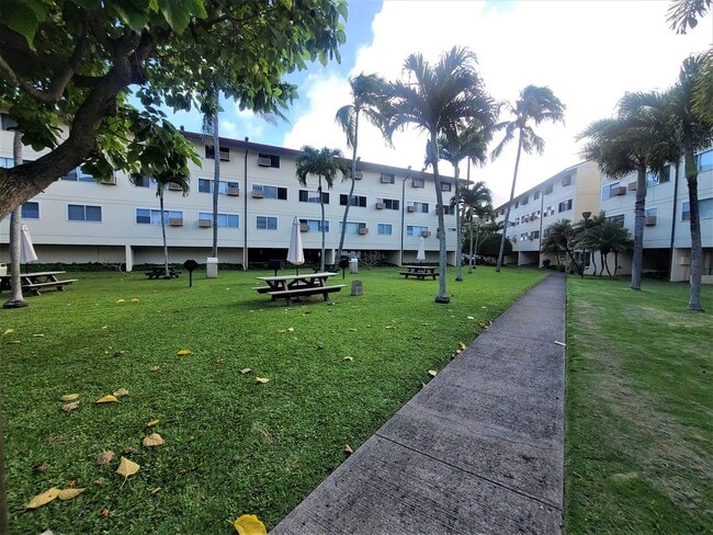 Koolau Vista! Kailua Town convenience. 2 bed, 1.5 bath, 1 covered parking! - Koolau Vista!  Kailua Town convenience. 2 bed, 1.5 bath, 1 covered parking!