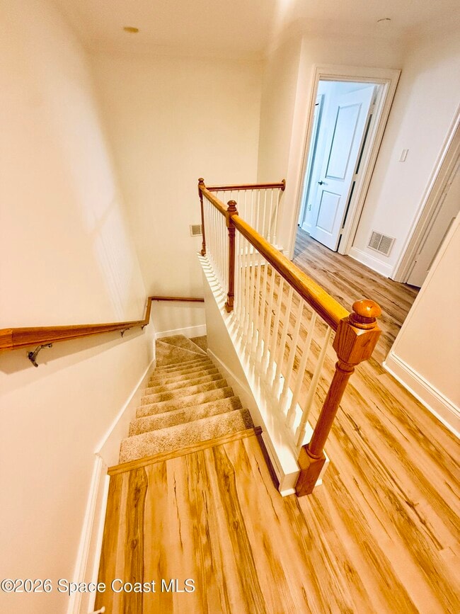 Building Photo - 860 Vignoles NE Ave