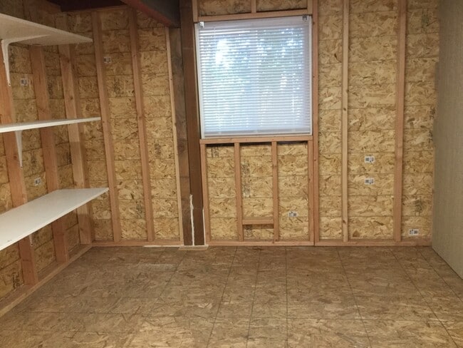 Building Photo - Charming 2-Bedroom Home in Prime Pecks Dri...