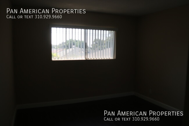 Building Photo - Upstairs One Bedroom Available For Immedia...