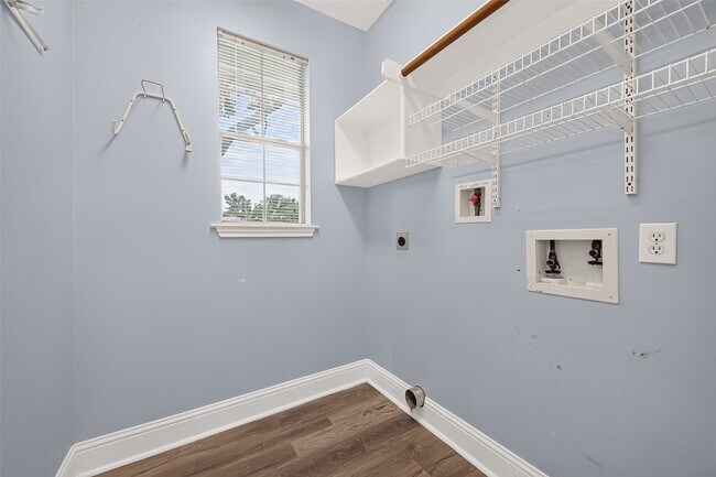 Building Photo - 14531 Chestnut Falls Dr