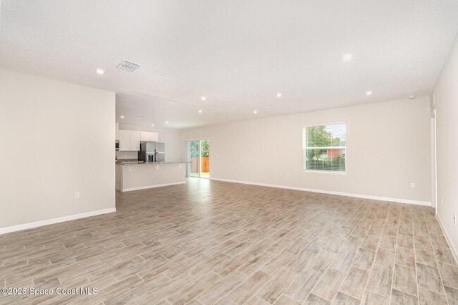 Building Photo - 5840 Granite Ln