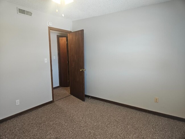 Building Photo - 714 N Campbell St