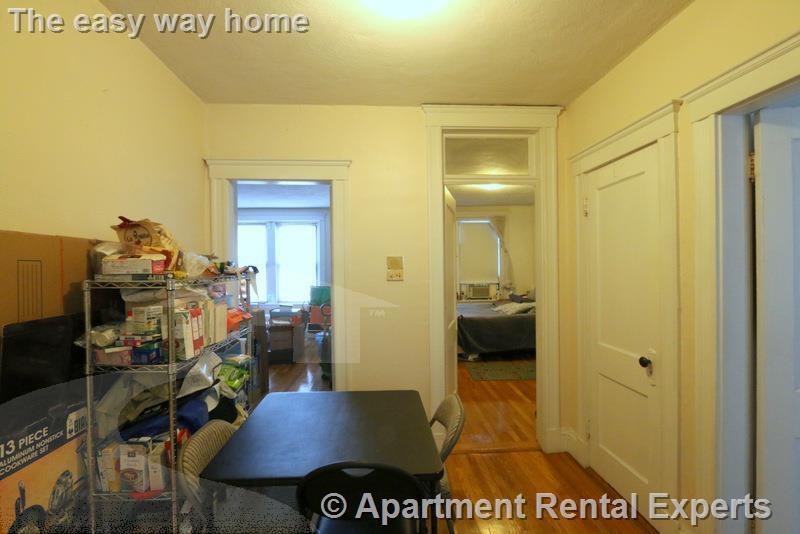Building Photo - 335 A Harvard St