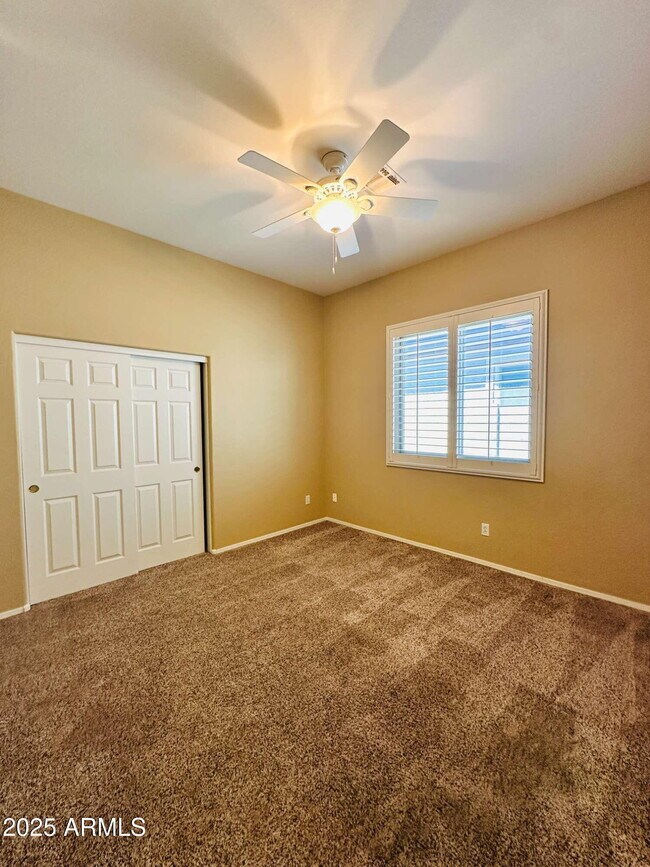 Building Photo - 2720 E Hazeltine Way