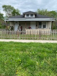 Building Photo - 15 N Riley Ave